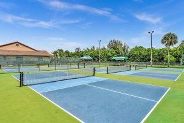 6419 Long Key Lane, Boynton Beach, FL 33472