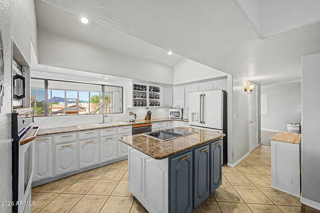 6266 E OASIS Street, Mesa, AZ 85215