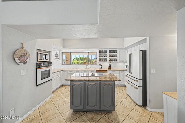 6266 E OASIS Street, Mesa, AZ 85215