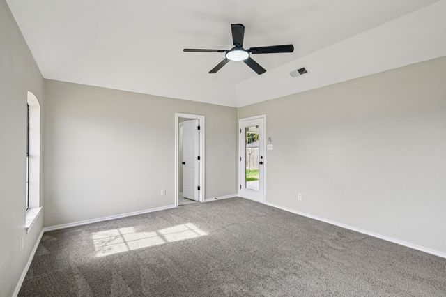 700 Blue Haze Drive, Fort Worth, TX 76108