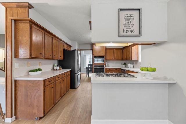 7615 Friars Court Lane, Spring, TX 77379