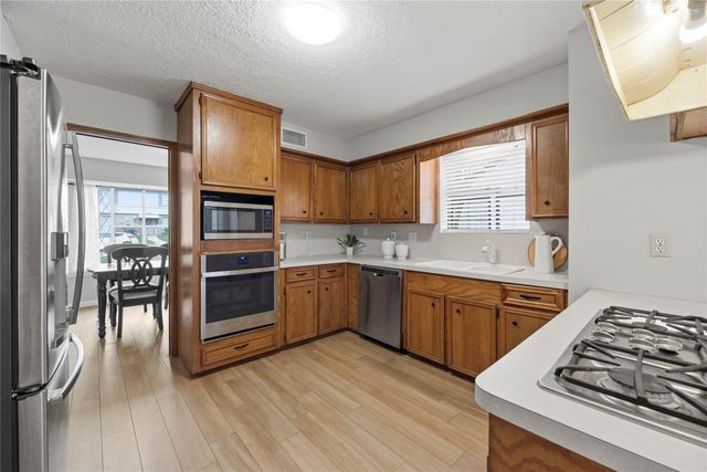 7615 Friars Court Lane, Spring, TX 77379