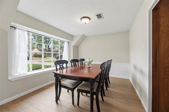 7615 Friars Court Lane, Spring, TX 77379