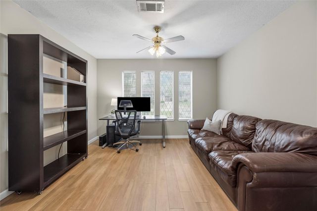 7615 Friars Court Lane, Spring, TX 77379