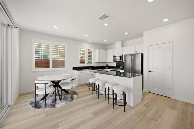 1649 Siderits Way, Gilroy, CA 95020