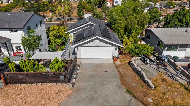 1928 Noble St, Lemon Grove, CA 91945