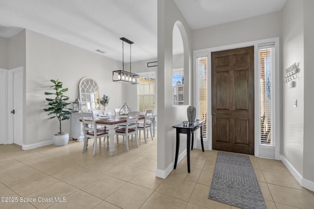 870 SW Grand Reserves Boulevard, Port St. Lucie, FL 34986