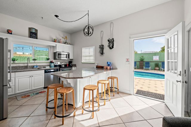 4431 Luke Avenue, Destin, FL 32541