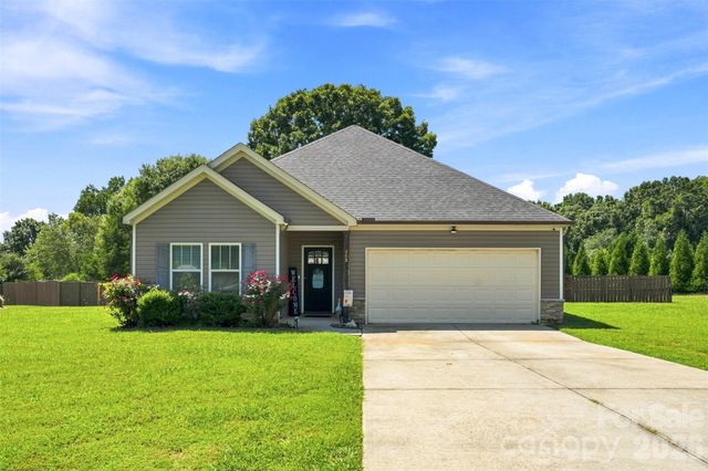 142 Donsdale Drive, Statesville, NC 28625