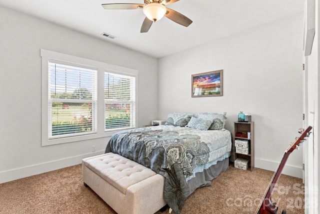 142 Donsdale Drive, Statesville, NC 28625