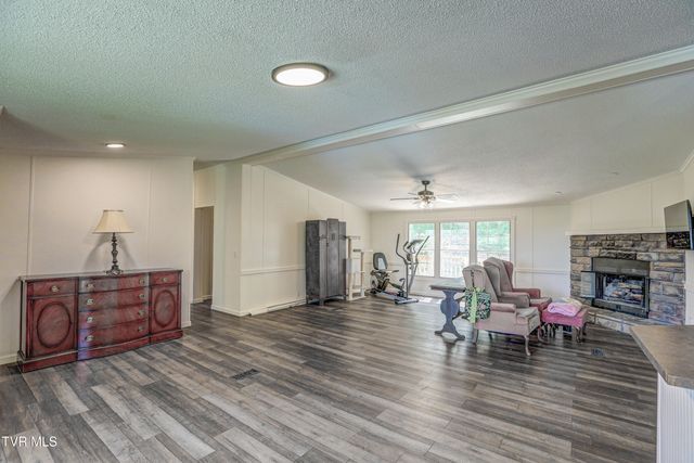 356 Lories Lane, Piney Flats, TN 37686
