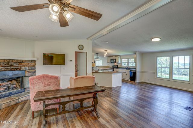 356 Lories Lane, Piney Flats, TN 37686