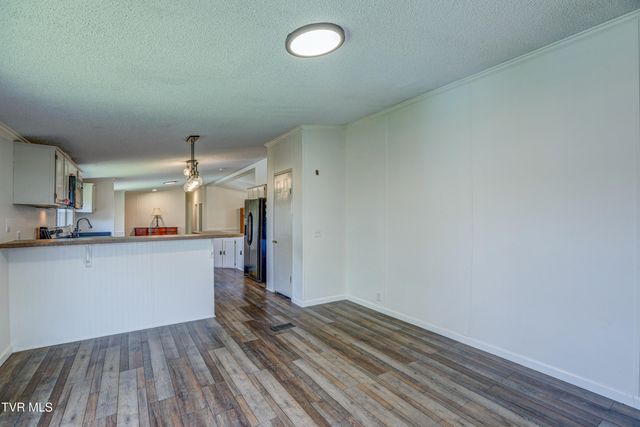 356 Lories Lane, Piney Flats, TN 37686