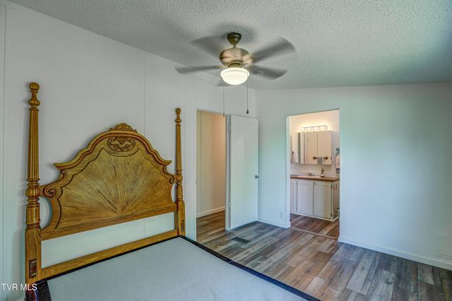 356 Lories Lane, Piney Flats, TN 37686