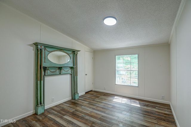 356 Lories Lane, Piney Flats, TN 37686