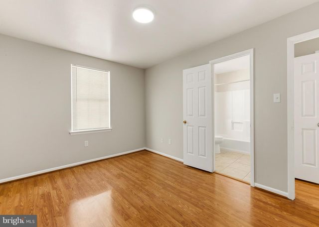 807 SAINT REGIS CT, West Deptford, NJ 08051