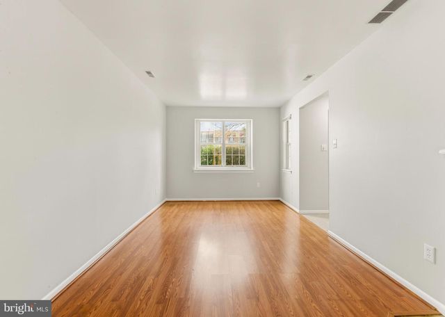 807 SAINT REGIS CT, West Deptford, NJ 08051