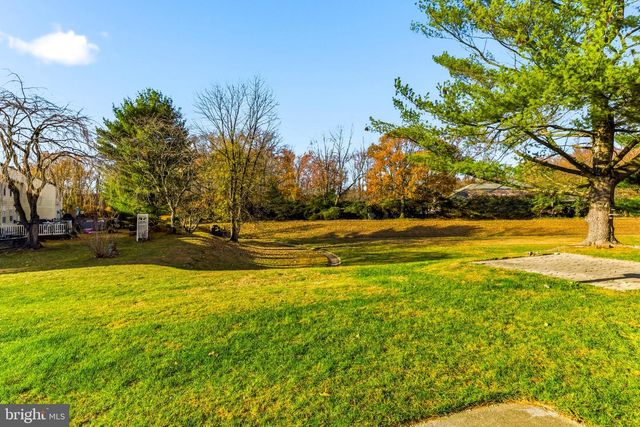 807 SAINT REGIS CT, West Deptford, NJ 08051