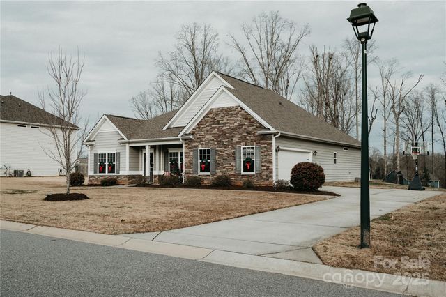155 Autumn Mist Road, Statesville, NC 28677