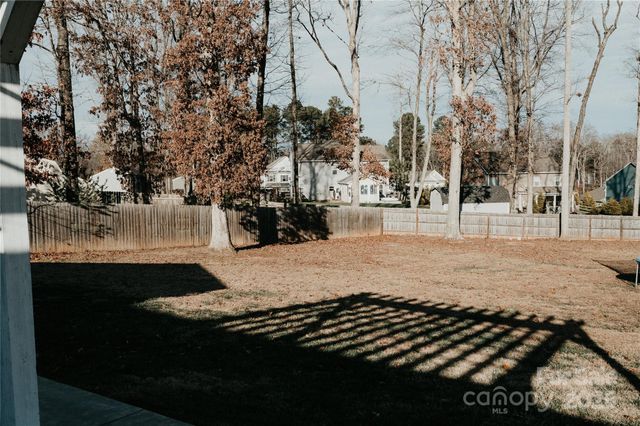 155 Autumn Mist Road, Statesville, NC 28677