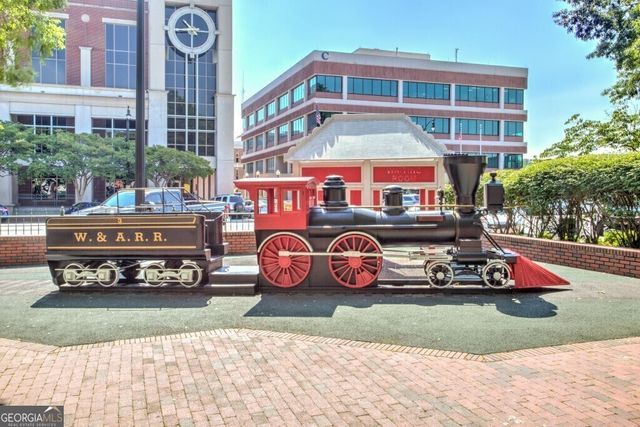 3265 Hilltop Circle, Marietta, GA 30066