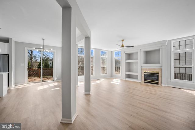 2373 WHITESTONE HILL CT, Falls Church, VA 22043