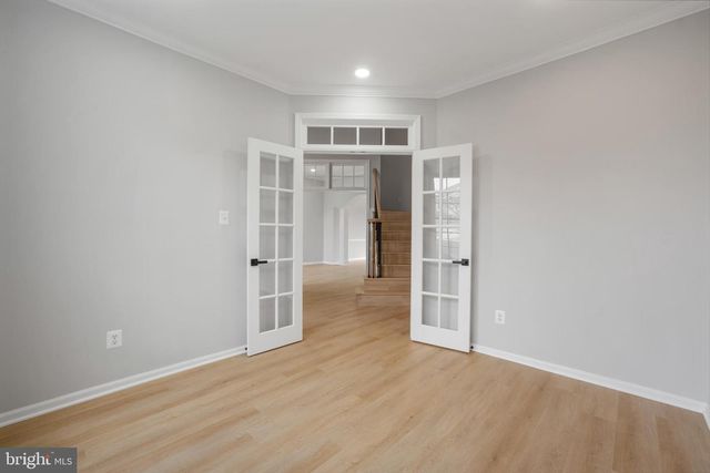 2373 WHITESTONE HILL CT, Falls Church, VA 22043