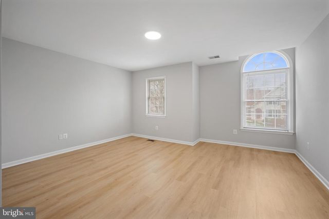 2373 WHITESTONE HILL CT, Falls Church, VA 22043