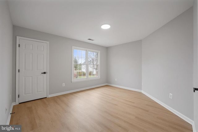 2373 WHITESTONE HILL CT, Falls Church, VA 22043