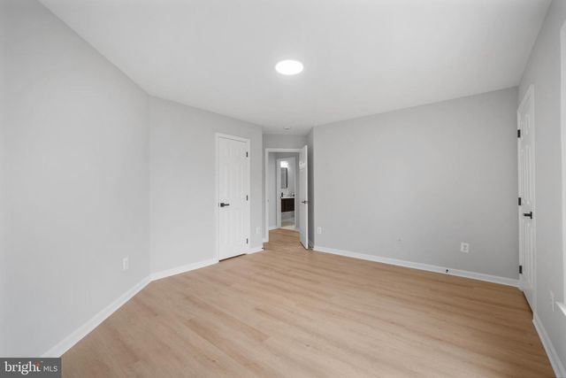 2373 WHITESTONE HILL CT, Falls Church, VA 22043