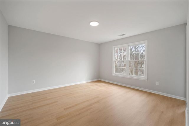 2373 WHITESTONE HILL CT, Falls Church, VA 22043
