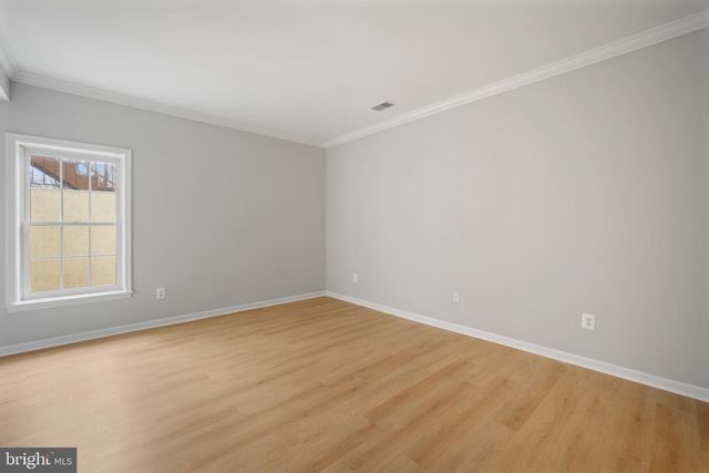 2373 WHITESTONE HILL CT, Falls Church, VA 22043