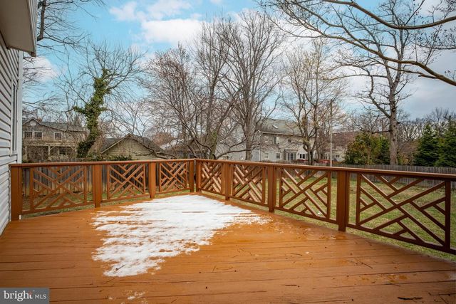 2373 WHITESTONE HILL CT, Falls Church, VA 22043
