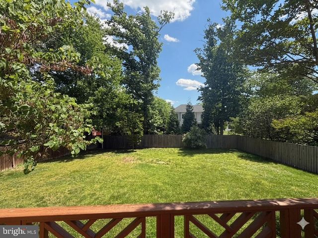 2373 WHITESTONE HILL CT, Falls Church, VA 22043