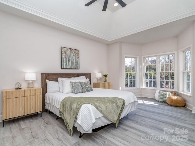 7852 Grimsby Circle, Harrisburg, NC 28075