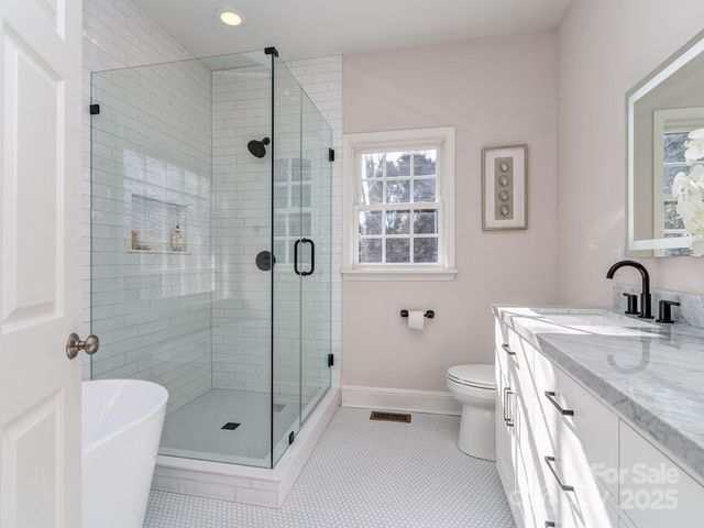 7852 Grimsby Circle, Harrisburg, NC 28075