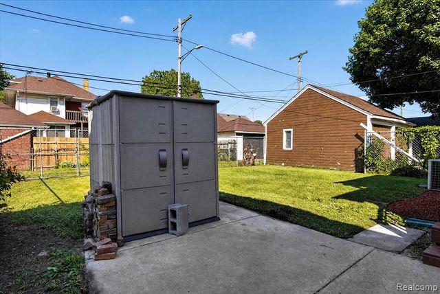55 Walnut Street, River Rouge, MI 48218