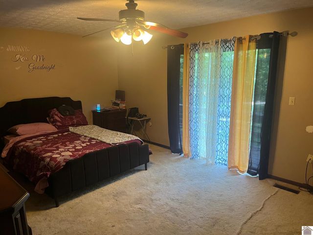 217 Tudor, Paducah, KY 42003