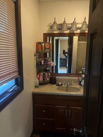 217 Tudor, Paducah, KY 42003