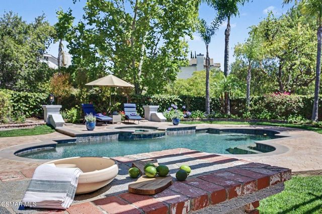 2862 Westham Circle, Thousand Oaks, CA 91362
