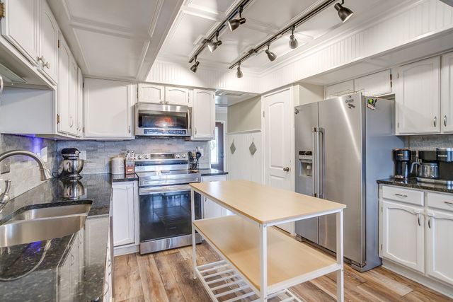 1221 Columbine Drive, Garland, TX 75043