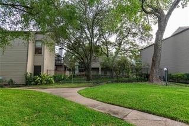 9707 Richmond Avenue 127, Houston, TX 77042