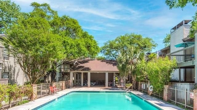 9707 Richmond Avenue 127, Houston, TX 77042