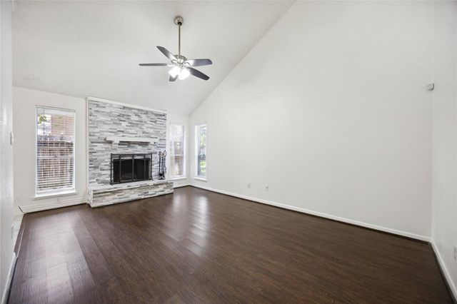 13895 Hollowgreen Drive, Houston, TX 77082
