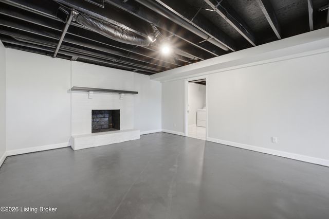 1105 E HWY 22, Crestwood, KY 40014
