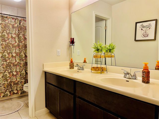 5613 Sacco ST, Round Rock, TX 78665