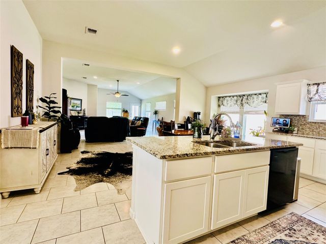 5613 Sacco ST, Round Rock, TX 78665