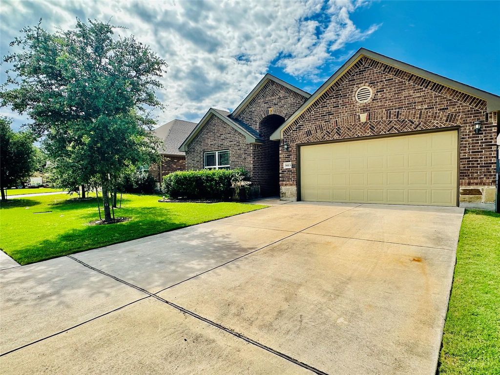 5613 Sacco ST, Round Rock, TX 78665