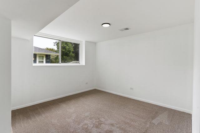2151 Baker Street, Aurora, IL 60506