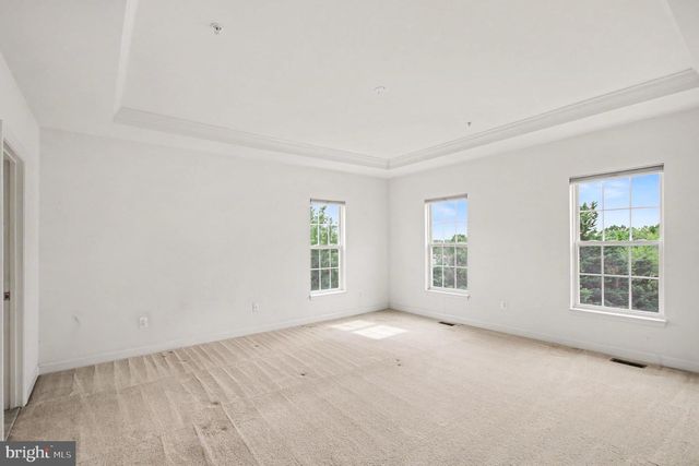 5625 HARRINGTON FALLS LN, Alexandria, VA 22312